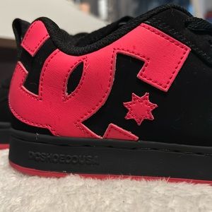 HOT pink DC skate shoes